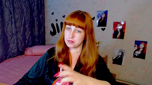 Snapshot of JillStevens chatting on February 21, 2025, 7:43 pm JillStevens online show from February 21, 2025, 7:43 pm