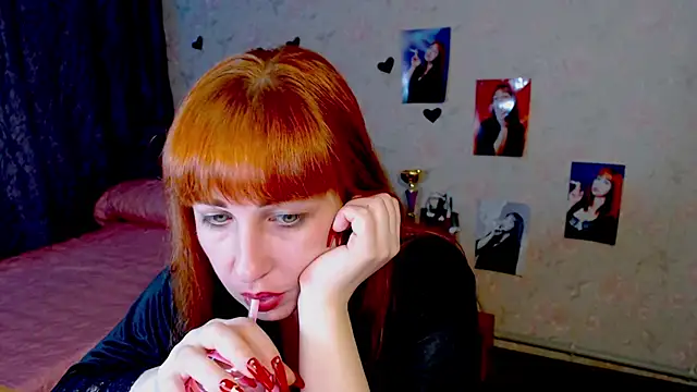 Snapshot of JillStevens chatting on March 12, 2025, 4:51 am JillStevens online show from March 12, 2025, 4:51 am