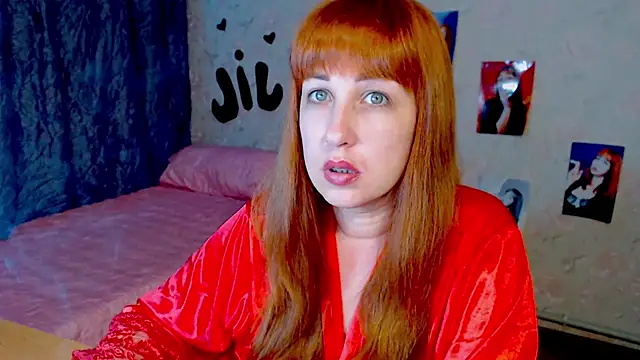 Snapshot of JillStevens chatting on March 18, 2025, 2:15 am JillStevens online show from March 18, 2025, 2:15 am