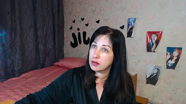Snapshot of JillStevens chatting on September 19, 2025, 1:29 am JillStevens online show from September 19, 2025, 1:29 am