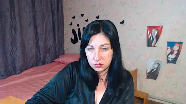 Snapshot of JillStevens chatting on September 23, 2025, 2:14 am JillStevens online show from September 23, 2025, 2:14 am