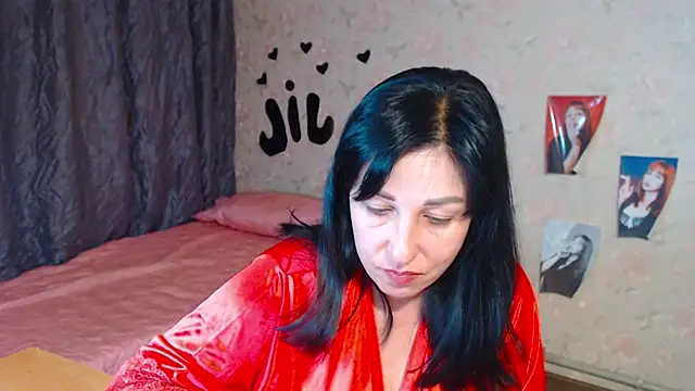Snapshot of JillStevens chatting on September 25, 2025, 2:37 am JillStevens online show from September 25, 2025, 2:37 am