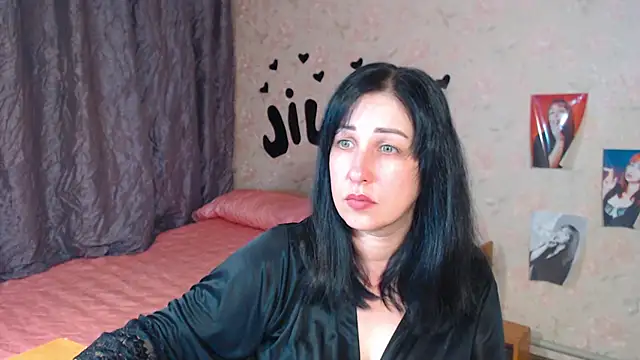 Snapshot of JillStevens chatting on October 7, 2025, 6:49 pm JillStevens online show from October 7, 2025, 6:49 pm
