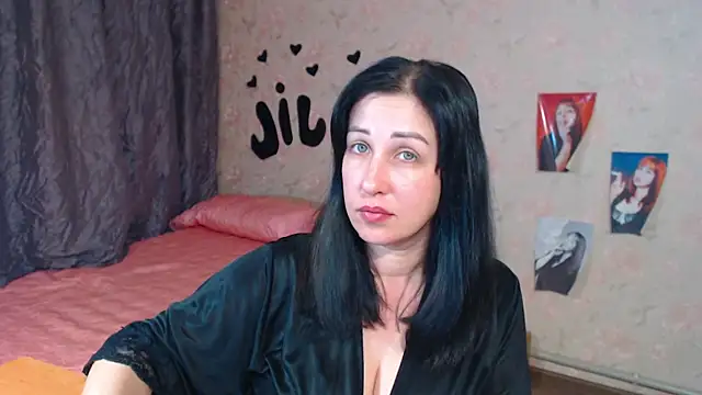Snapshot of JillStevens chatting on October 16, 2025, 2:56 am JillStevens online show from October 16, 2025, 2:56 am