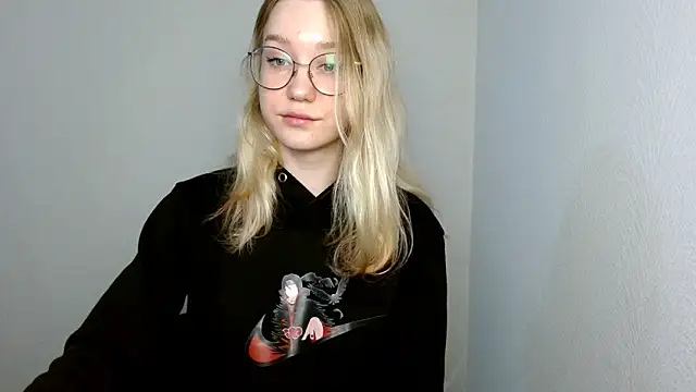 Snapshot of cindi_hot chatting on March 20, 2025, 11:16 am cindi hot online show from March 20, 2025, 11:16 am