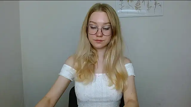 Snapshot of cindi_hot chatting on September 9, 2025, 9:31 am cindi hot online show from September 9, 2025, 9:31 am