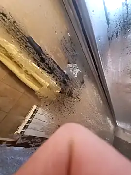 1ninefellababy online show from November 9, 2025, 11:52 am