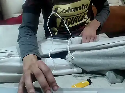 hedocock21 online show from November 15, 2025, 12:41 am