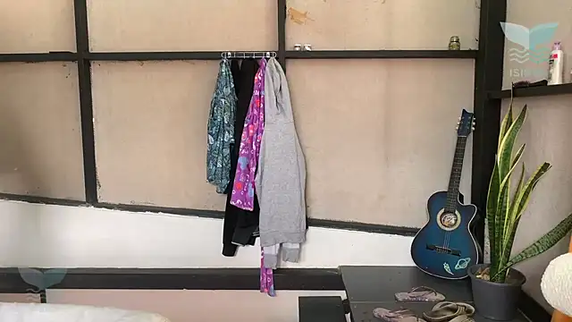 IsusSun online show from December 21, 2025, 4:47 pm