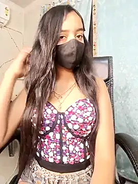 Parinaaz18 online show from December 22, 2025, 1:13 am