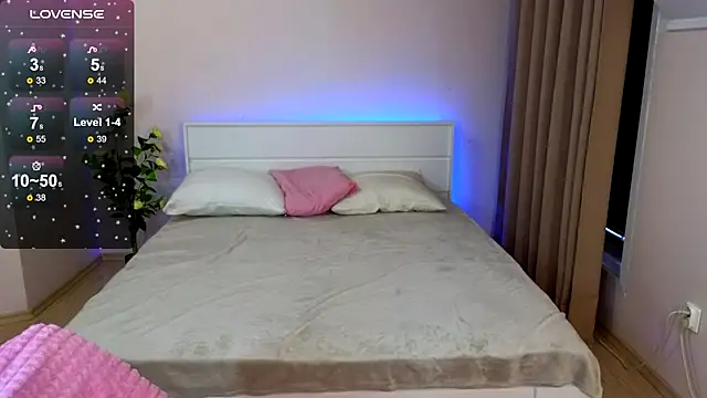 Snapshot of SusieMorris chatting on January 16, 2025, 5:11 am SusieMorris online show from January 16, 2025, 5:11 am