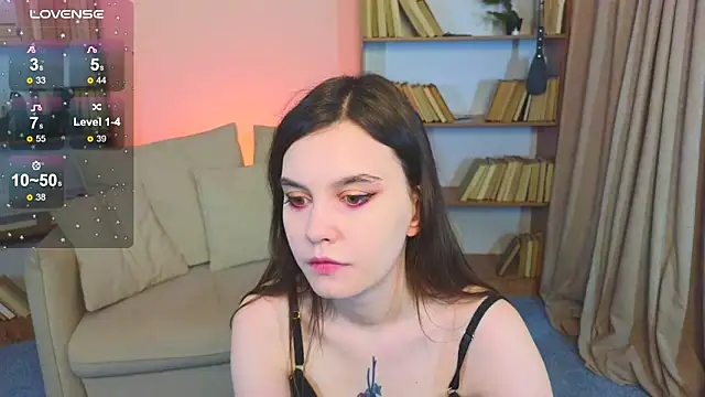 Snapshot of SusieMorris chatting on February 8, 2025, 2:47 am SusieMorris online show from February 8, 2025, 2:47 am