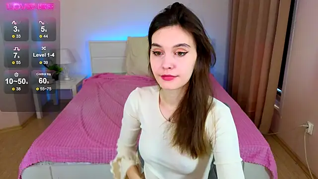 Snapshot of SusieMorris chatting on March 22, 2025, 1:54 am SusieMorris online show from March 22, 2025, 1:54 am