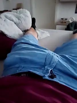 Snapshot of KidoXVII chatting on October 1, 2025, 4:24 pm KidoXVII online show from October 1, 2025, 4:24 pm