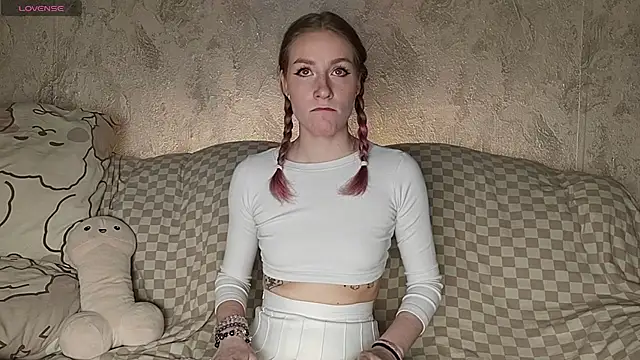 Snapshot of Lillian_Lahot chatting on March 20, 2026, 2:11 pm Lillian Lahot online show from March 20, 2026, 2:11 pm