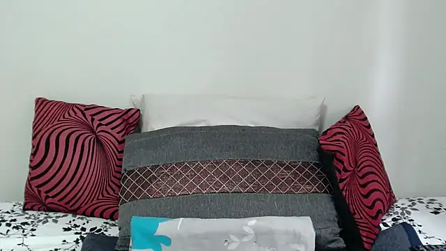 massiveme38 online show from November 18, 2025, 11:36 am