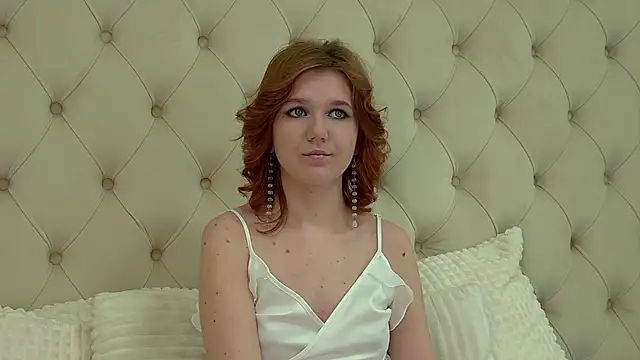 LessySmith online show from February 23, 2025, 4:46 pm