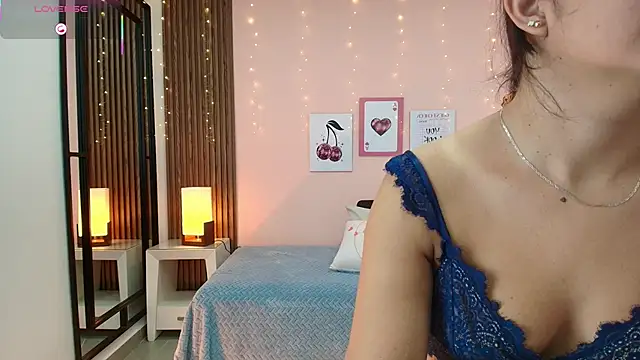 alina martinelli online show from November 23, 2025, 10:59 am