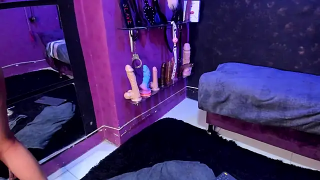 Alexa Slave online show from February 4, 2025, 1:23 am