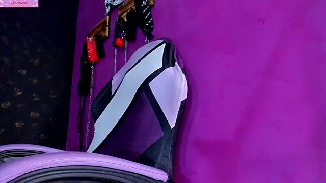 Alexa Slave online show from April 13, 2026, 7:19 pm