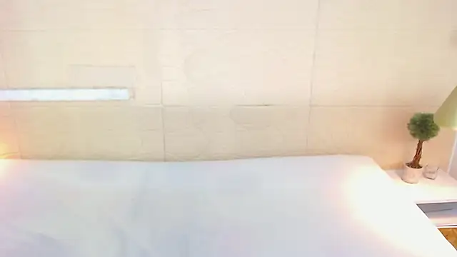 Snapshot of Shamiraa_moore chatting on December 14, 2024, 7:36 pm Shamiraa moore online show from December 14, 2024, 7:36 pm