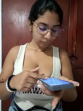 Sofythom1 online show from January 17, 2026, 3:11 am