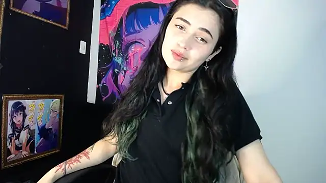 Nylaahh  online show from October 18, 2025, 8:31 pm
