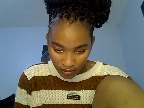 cute-alexis online show from June 10, 2026, 8:57 am