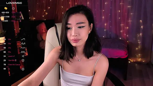 sensualily online show from December 28, 2024, 9:40 pm