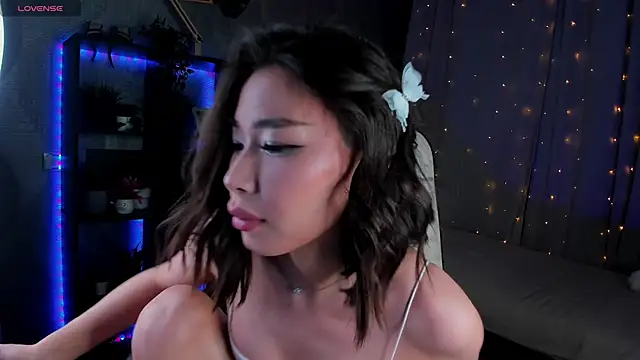 sensualily online show from March 15, 2025, 6:10 pm