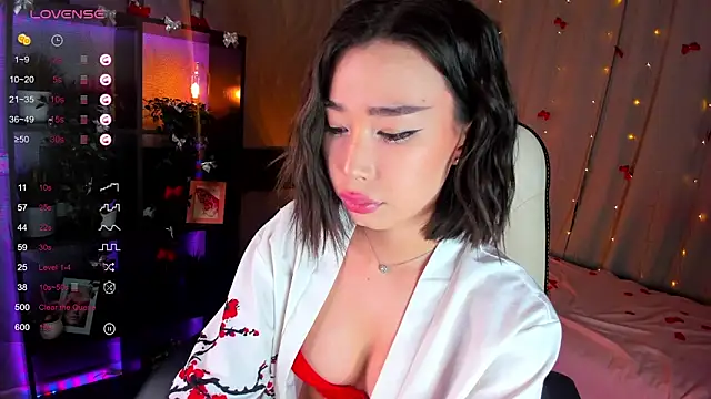 sensualily online show from February 20, 2026, 3:45 pm