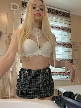 -RIVIERA- online show from April 2, 2026, 7:50 am