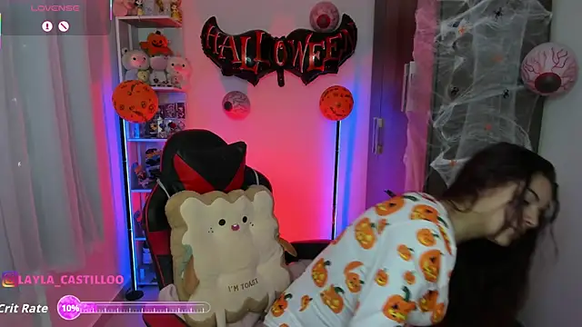 Layla castilloo online show from October 13, 2025, 11:43 am