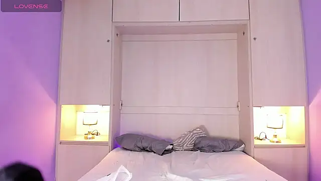 Snapshot of KendallRosse1 chatting on February 25, 2025, 3:05 pm KendallRosse1 online show from February 25, 2025, 3:05 pm