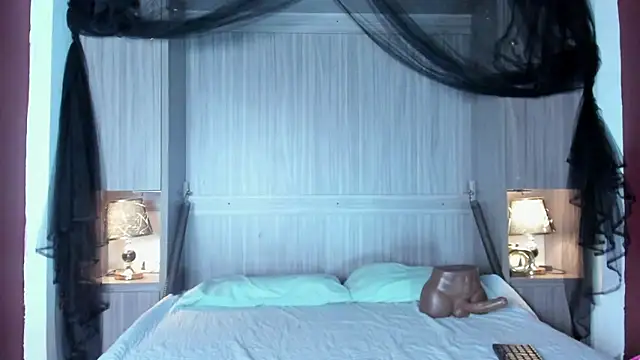 KendallRosse1 online show from February 12, 2026, 12:55 pm