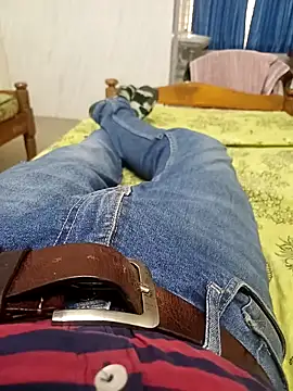 littlehornysons online show from February 7, 2025, 12:06 pm