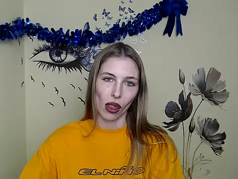 StrangerGi online show from January 8, 2025, 4:11 pm