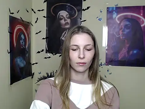 StrangerGi online show from March 10, 2025, 4:03 pm