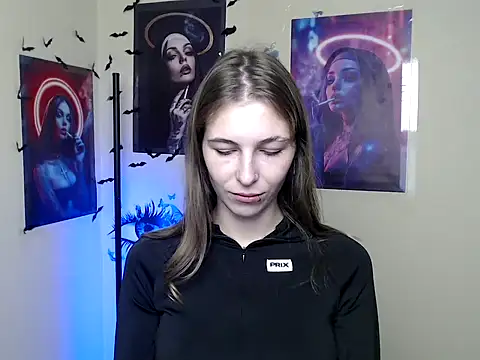 StrangerGi online show from October 8, 2025, 6:11 am