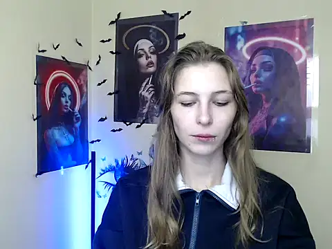 StrangerGi online show from November 5, 2025, 6:57 am