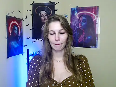 StrangerGi online show from November 24, 2025, 1:00 pm