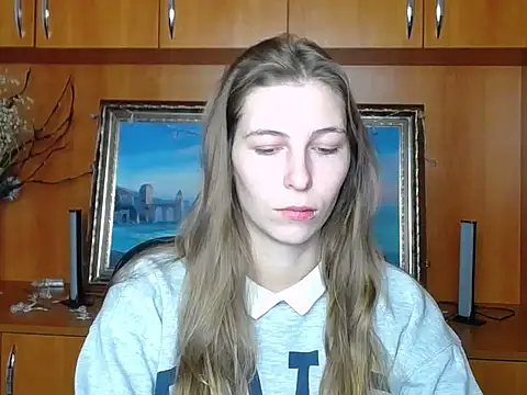 StrangerGi online show from December 14, 2025, 7:03 am