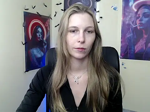 StrangerGi online show from April 24, 2026, 12:07 pm