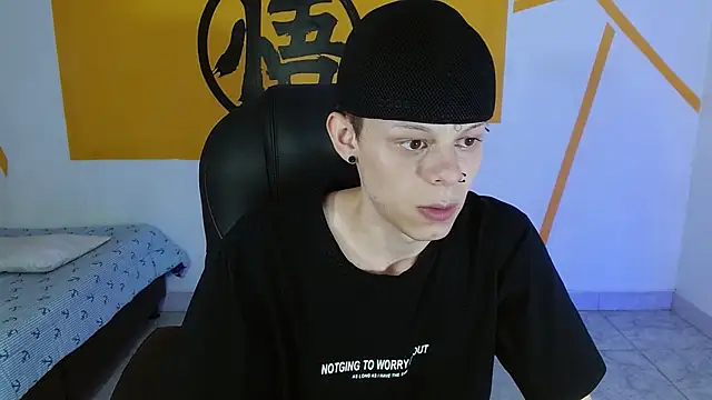 Matthew Boy  online show from February 7, 2025, 11:34 am