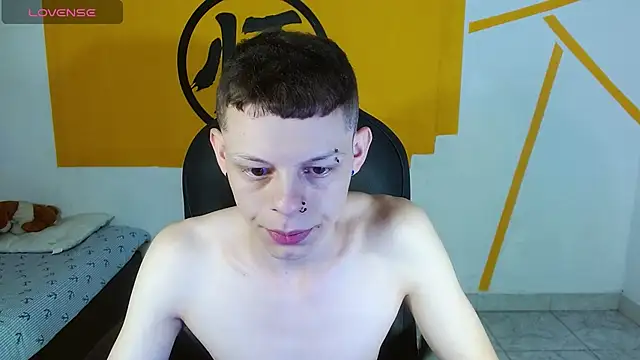 Matthew Boy  online show from February 14, 2025, 6:12 am