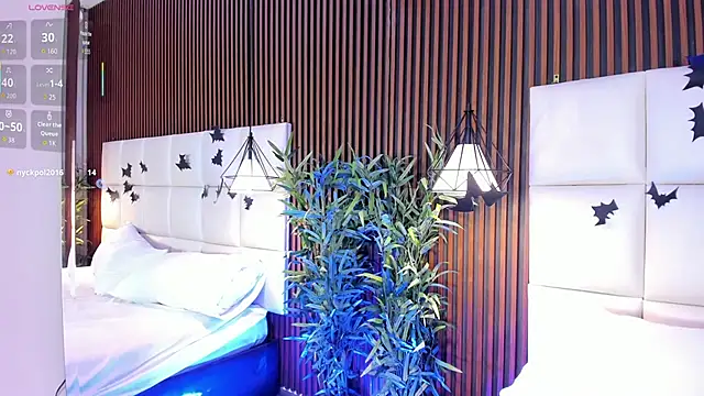 CailynBrowm online show from October 25, 2025, 4:42 am