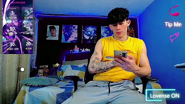 thiagomurphyy online show from November 19, 2025, 1:27 am