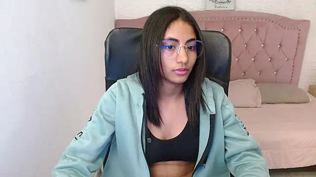 shaneelle online show from February 13, 2025, 6:20 am