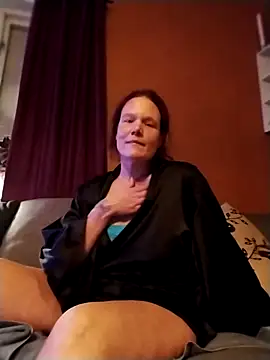 Milfen 7 online show from October 24, 2025, 6:15 pm