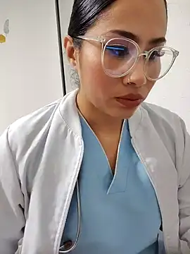 Snapshot of Sweet__Nurse1 chatting on January 24, 2025, 11:34 pm Sweet Nurse1 online show from January 24, 2025, 11:34 pm